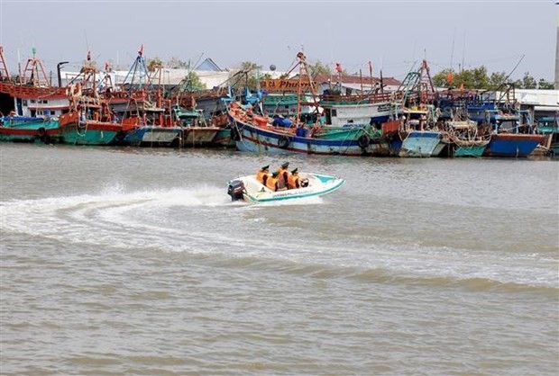 ນາຍົກລັດຖະມົນຕີຊີ້ນຳໃຫ້ສຸມໃສ່ປະຕິບັດບັນດາມາດຕະການແກ້ໄຂຢ່າງຮີບດ່ວນເພື່ອຕ້ານການຫາປາຢ່າງຜິດກົດໝາຍ - ảnh 1