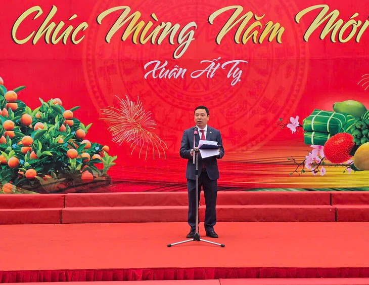 ວິ​ສາ​ຫະ​ກິດ​ຕັດ​ຫຍິບ ເລີ່ມ​ດຳ​ເນີນ​ການ​ຜະ​ລິດ​ໃນ​ປີ​ໃໝ່ - ảnh 1