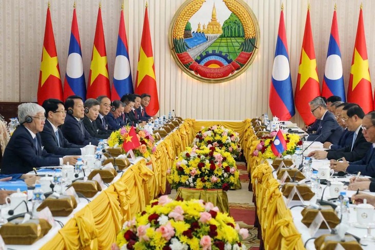 ນຳ​ການ​ຮ່ວມ​ມື​ດ້ານ​ເສດ​ຖະ​ກິດ, ການ​ຄ້າ ແລະ ການ​ລົງ​ທຶນ ກາຍ​ເປັນ​ເສົ້າ​ຄ້ຳ​ໃນ​ການ​ພົວ​ພັນ ຫວຽດ​ນາມ  -  ລາວ - ảnh 2