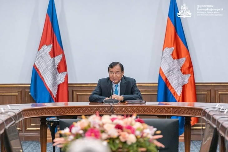 ກຳ​ປູ​ເຈຍ ໃຫ້​ຂ່າວ​ກັບ​ຜູ້​ຕາງ​ໜ້າ​ທາງ​ການ​ທູດ​ຂອງ​ບັນ​ດາ​ປະ​ເທດ​ກ່ຽວ​ກັບ​ສະ​ພາບ​ການ​ຊາຍ​ແດນ ກັບ ໄທ - ảnh 1