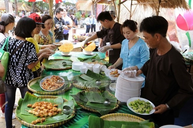 Inaugurado espacio gastronómico del Festival Internacional de Fuegos Artificiales abre en Da Nang - ảnh 1