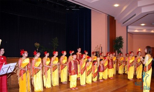 Coro infantil vietnamita avanza en el camino de integración internacional - ảnh 2