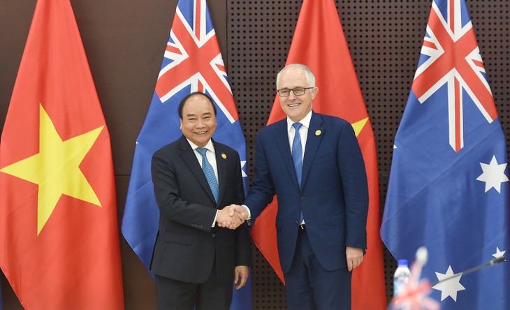 Dirigentes vietnamitas saludan aniversario de las relaciones con Australia - ảnh 1