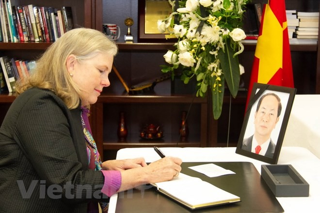 Continúan actos de homenaje al presidente Tran Dai Quang en Estados Unidos y Chile - ảnh 1