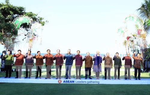    Premier vietnamita resalta importancia de la Asean - ảnh 1