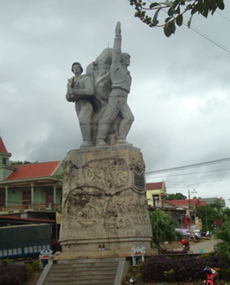 Carretera Nacional 9 simboliza la amistad especial Vietnam-Laos  - ảnh 2