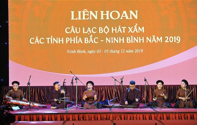 Honran a 45 artistas en el Festival de clubes de Xam  - ảnh 1