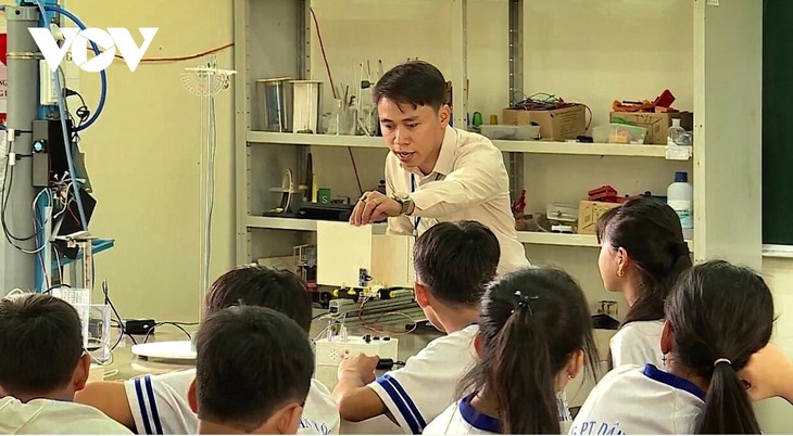 Le Thanh Liem, profesor vietnamita ganador del Premio Maha Chakri 2020 - ảnh 1