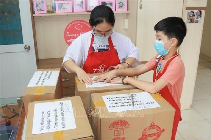 Festival del Medio Otoño: Pasteles Solidarios - ảnh 17