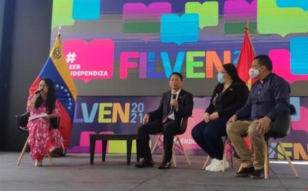 Vietnam presenta obras literarias en Venezuela - ảnh 1