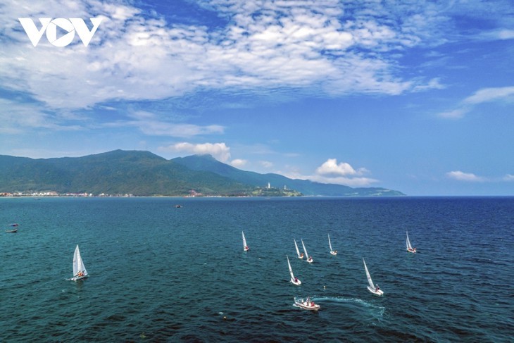 Velas blancas en el mar de Da Nang - ảnh 17