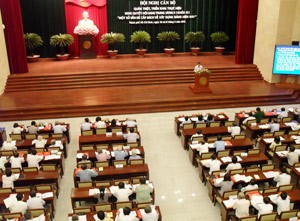 ベトナム共産党中央委員会第4回総会の決議の展開 - ảnh 1