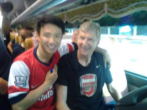 アーセナルFCとベトナム代表チームの親善試合 - ảnh 1