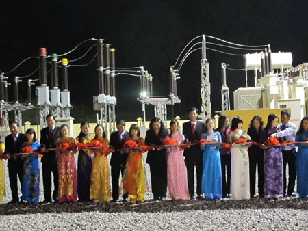 コト島に電力を供給する施設の落成式 - ảnh 1