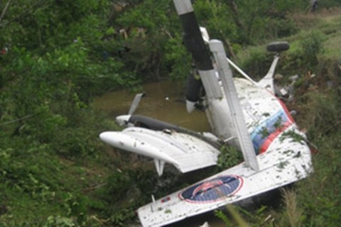 ズン首相、航空機墜落事故でラオス指導部に見舞電報 - ảnh 1