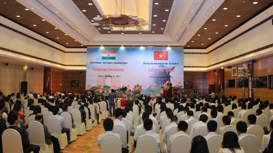 越印人民友好フェスティバル、ハノイで開幕 - ảnh 1