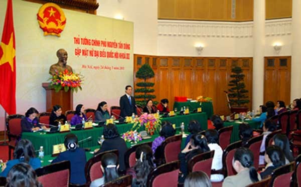 ズン首相、女性議員代表団と会見 - ảnh 1