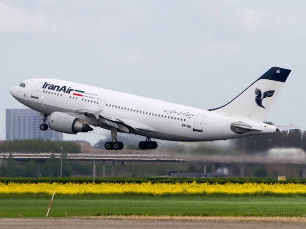 米・イラン間の定期直行便を検討 ロハニ大統領が指示 - ảnh 1