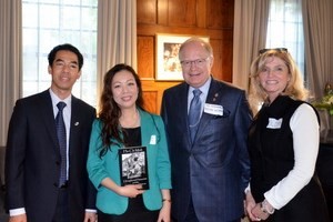 カナダ科学者、ホーチミン主席に関する本を出版 - ảnh 1