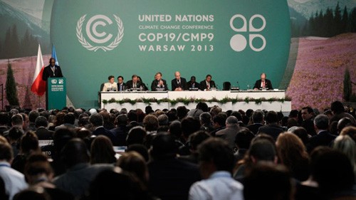 先進国と途上国の対立が続くCOP19 - ảnh 1