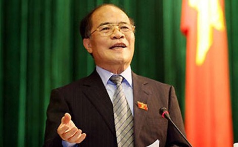 憲法改正案、賛成大多数で採択 - ảnh 1