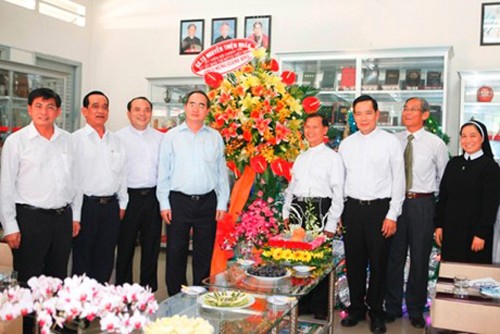 ニャン議長、トゥザウモット教区訪問 - ảnh 1