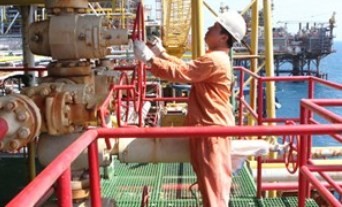 国営企業を顕彰する交流会、開催 - ảnh 1