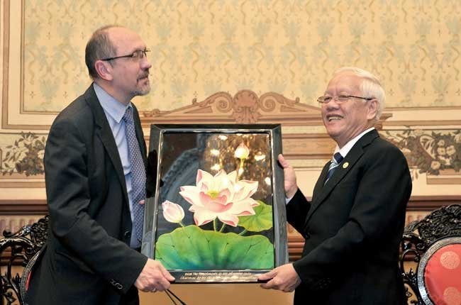 クアン委員長、ベルギー副首相と会見 - ảnh 1