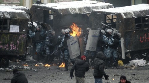 ウクライナ大統領、非常事態宣言を公布しないと公約 - ảnh 1