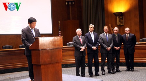 越米通商関係樹立20周年記念式典、米上院本部で開催 - ảnh 1