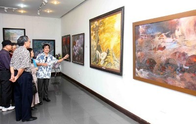 ディエンビエンフー作戦勝利絵画展、開催中 - ảnh 1