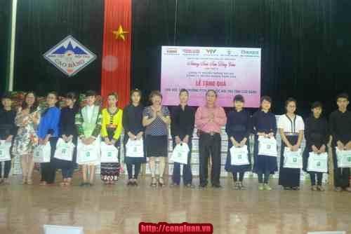 障害者支援のためのチャリティコンサート - ảnh 1