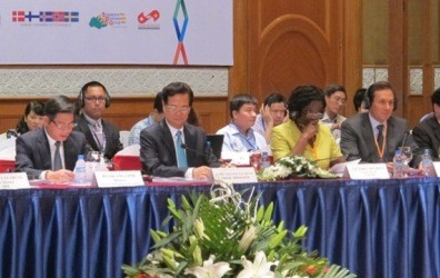 中間ビジネスフォーラム2014始まる - ảnh 1