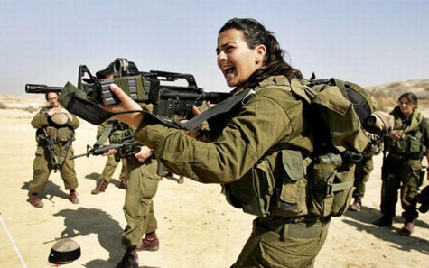 イスラエル、ハマスの幹部80人を拘束 - ảnh 1