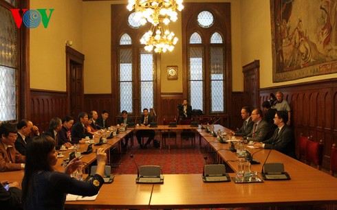 ハンガリー、ベトナムを支持 - ảnh 1