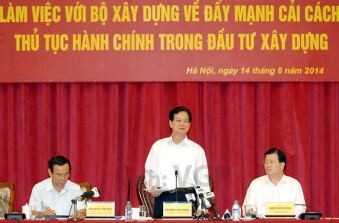 ズン首相、建設部門の行政改革の加速を指示 - ảnh 1