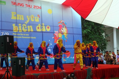 子供たち、中秋節を迎える - ảnh 1