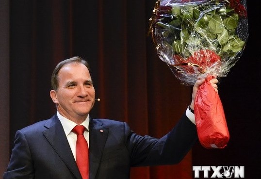 スウェーデン新首相に社民党党首  - ảnh 1