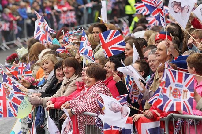 ＥＵ残留を望む英国人、過去23年間で最多に - ảnh 1