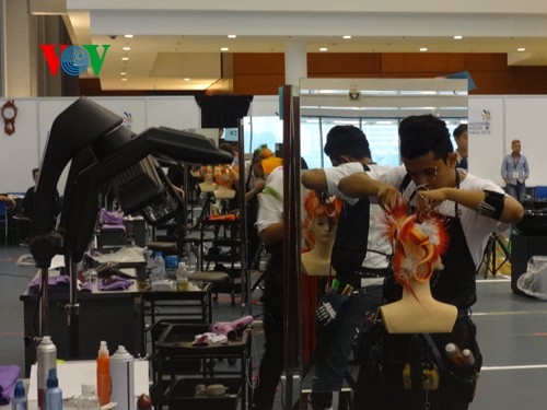 ASEAN技能コンクール、参加者らが製品を完成 - ảnh 1