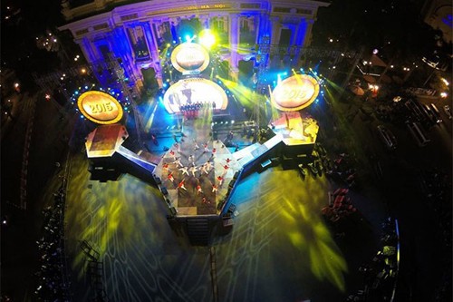 新年を迎える娯楽活動 - ảnh 1