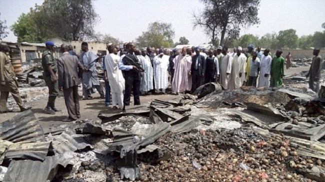 少女に自爆テロを強制か １９人死亡 - ảnh 1