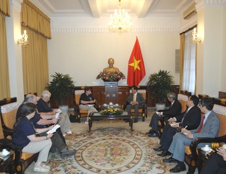 越米国民交流に関する座談会 - ảnh 1