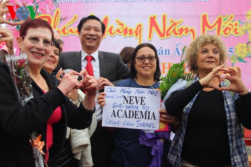 クアンニン省、元日に2500人の外国人観光客を迎える - ảnh 1