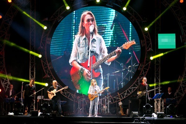 女性歌手ミータムさんの歌声 - ảnh 1