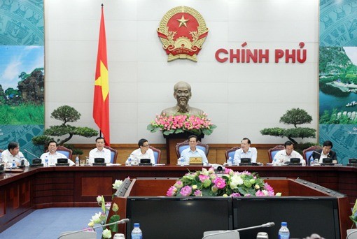 ズン首相、財務省指導部と会合 - ảnh 1