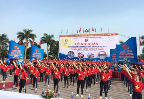 夏の青年ボランティア運動始まる - ảnh 1