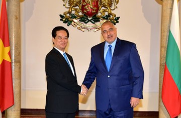 ズン首相、ブルガリア首相と会談 - ảnh 1