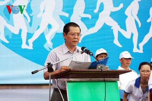 新聞「ハノイモイ」の主催による第42回競走大会 - ảnh 1