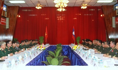 ベトナム･ラオス軍隊、協力の効果を向上 - ảnh 1